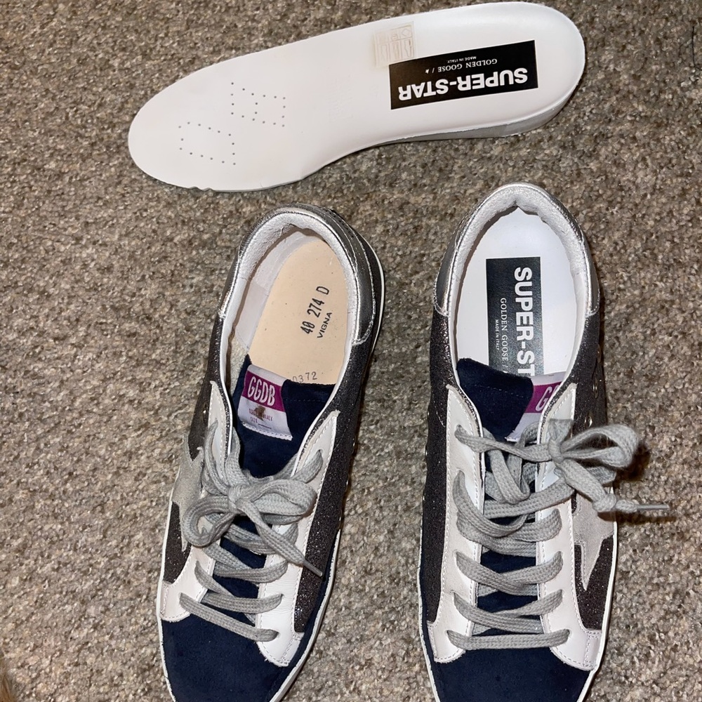 Golden Goose.  Worn 5 times. - Picture 3 of 5